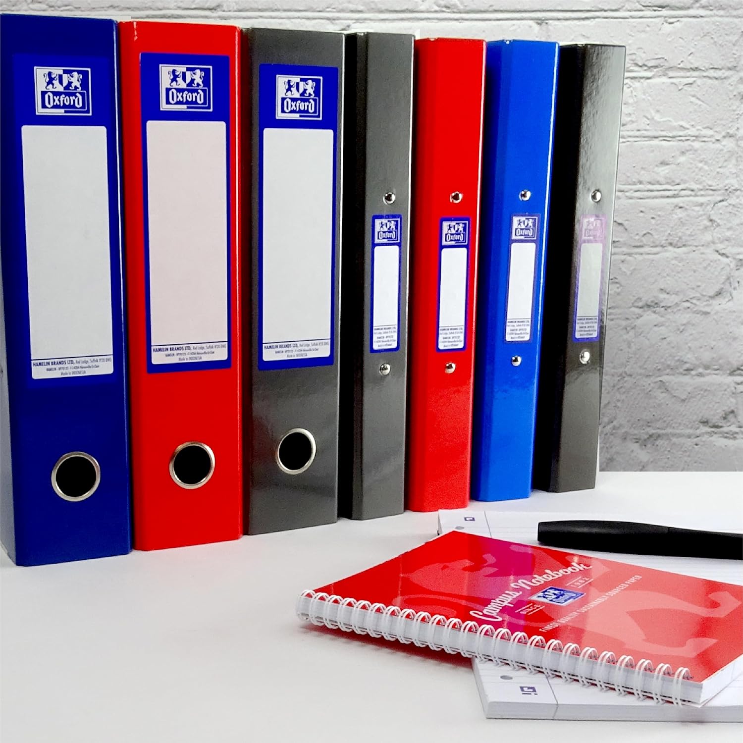 Detalle de Oxford A4 Ring Binders 3-Pack (Glossy Red, Black & Blue) 40 mm Spines