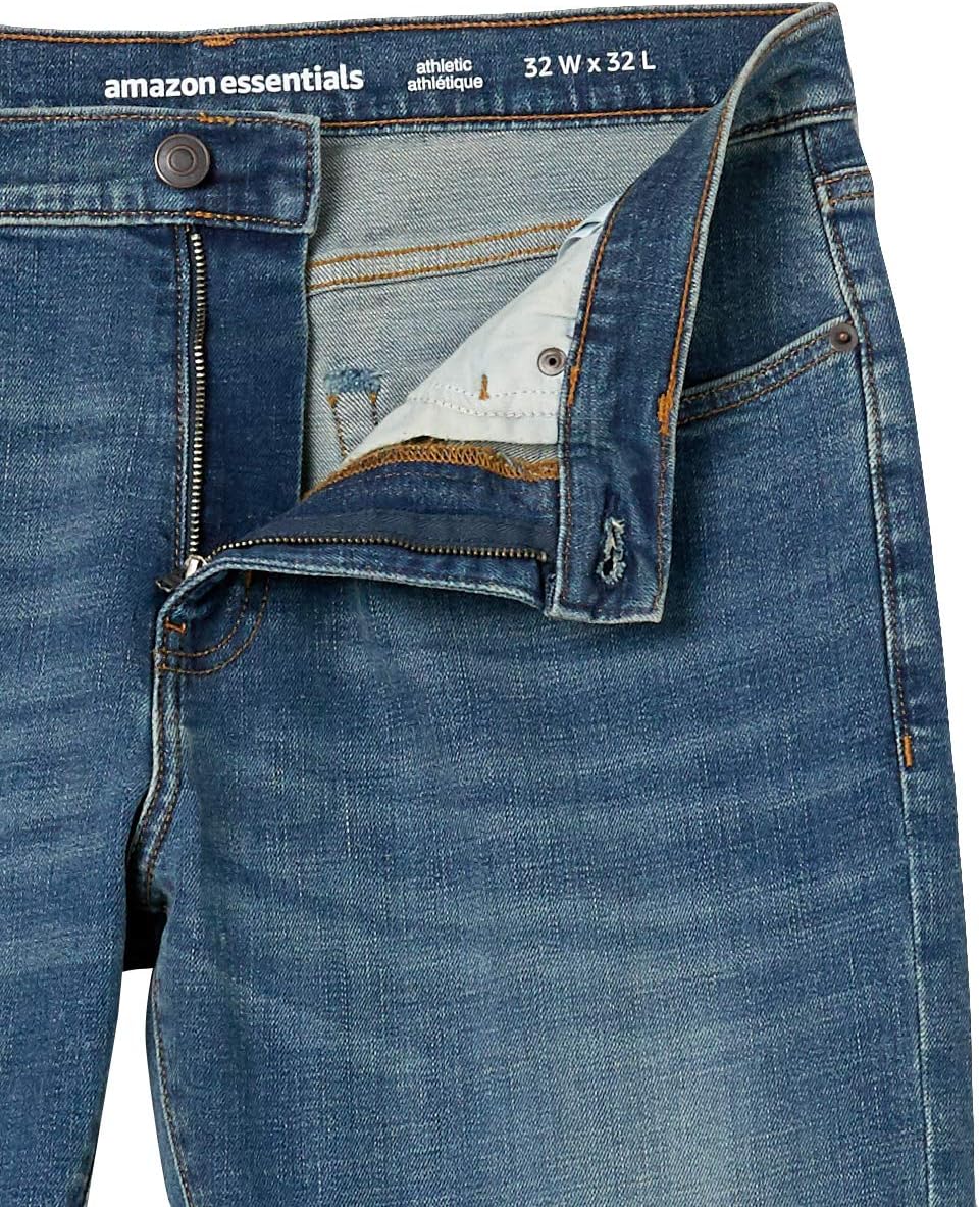 Thumbnail 5 de Amazon Essentials Men's Athletic-Fit Stretch Jeans — Discontinued Colours