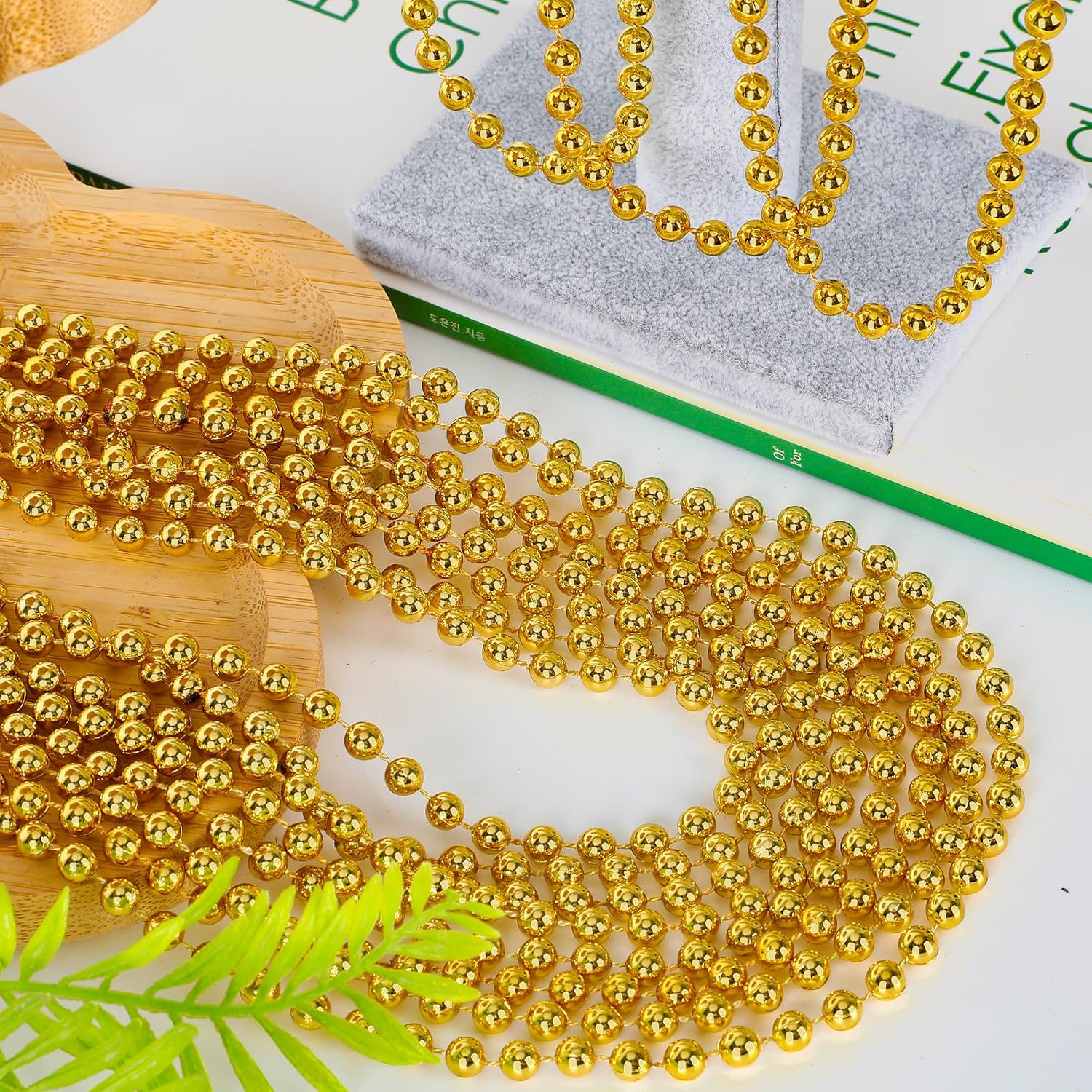 Detalle 2 de EOBOH 100PCS Bead Necklace 33" Mardi Gras Party