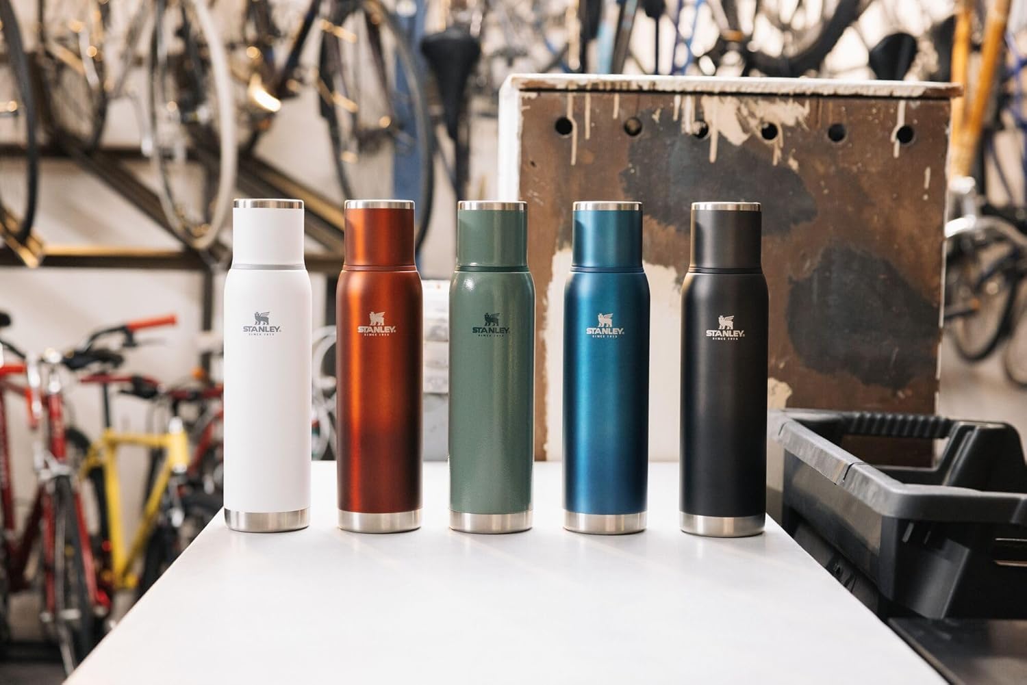 Detalle 2 de Stanley Adventure-To-Go 25 oz Vacuum Bottle 🚰