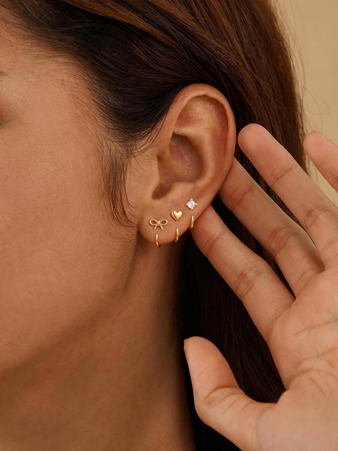 Detalle de Robaice Backless Hoop Earrings, 14K Gold Plated