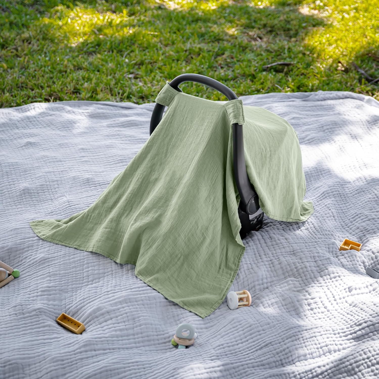 Thumbnail 4 de Comfy Cubs Muslin Cotton Infant Car Seat Cover, Sage, with Snap Closure