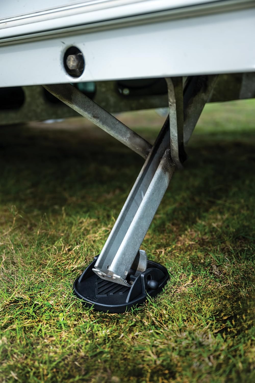 Thumbnail 1 de Maypole Caravan Jack Pad Pack of 4 – Universal, Black, Plastic Pin