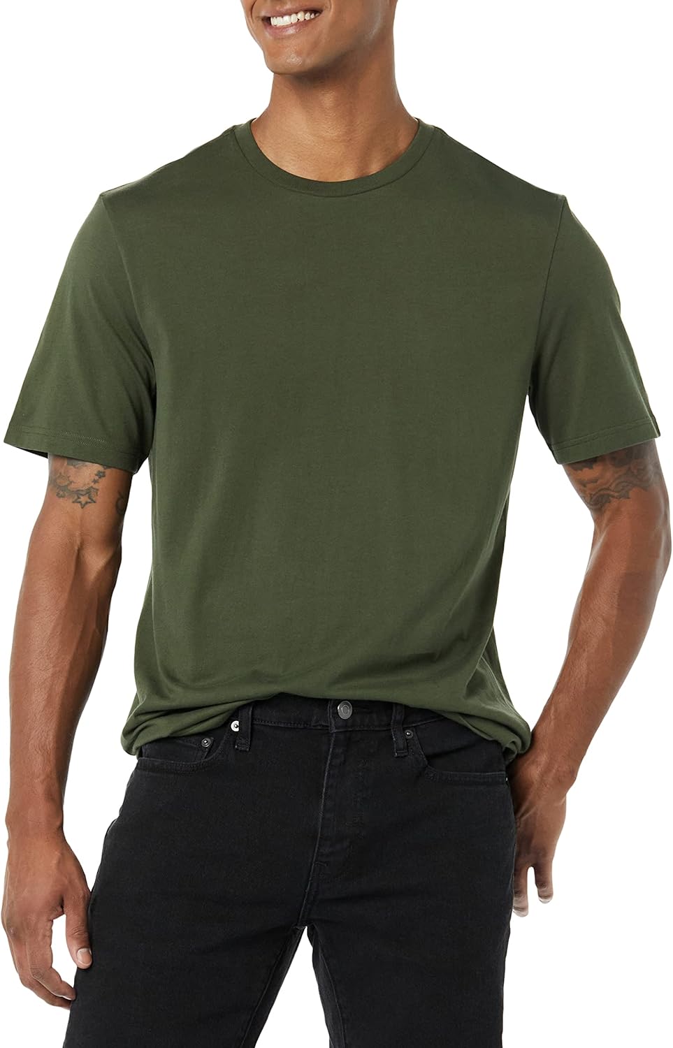 Thumbnail 4 de Amazon Essentials Herren-T-Shirt mit kurzen Ärmeln, Rundhalsausschnitt und Tasche – 2er-Pack, normale Passform