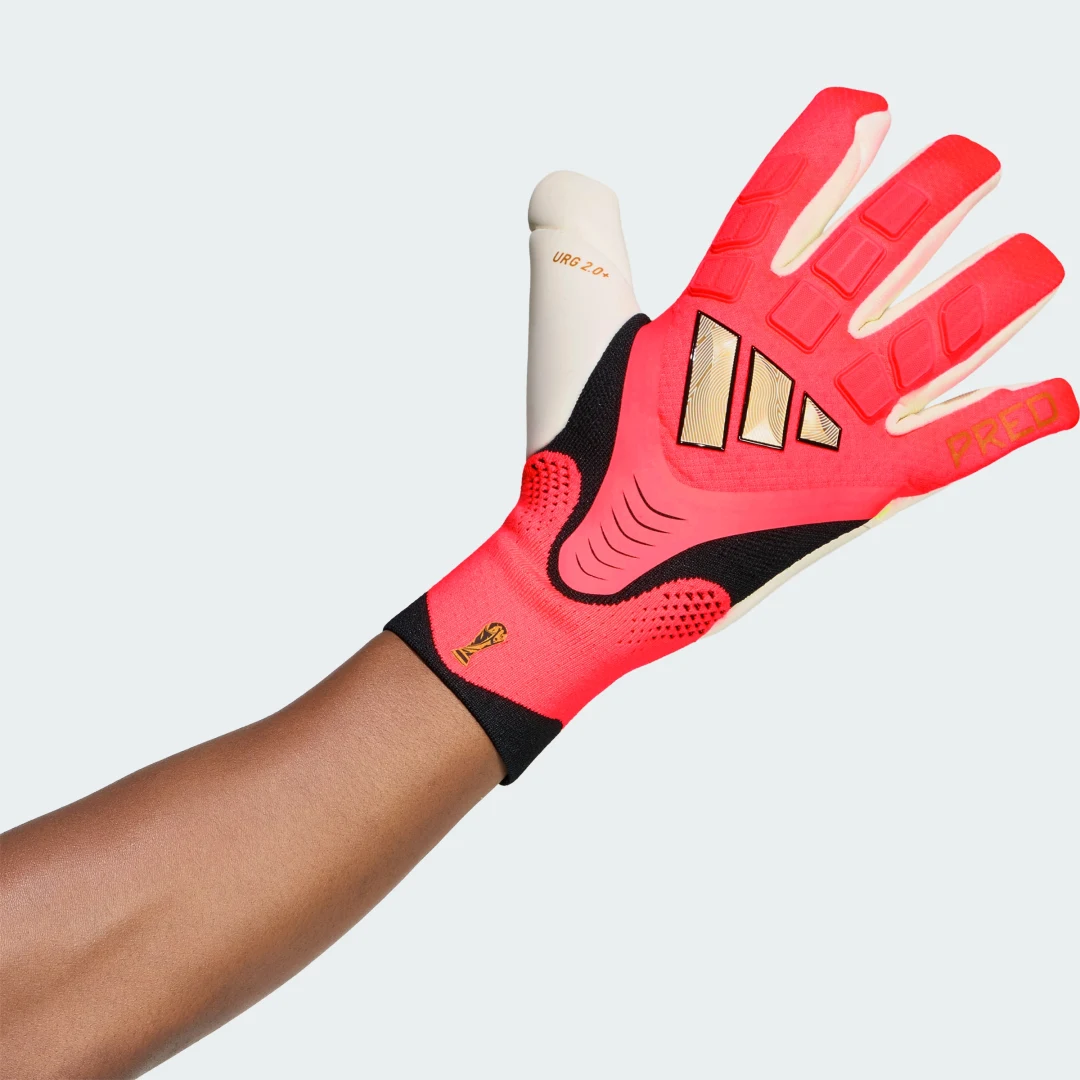 Detalle de Guante de portero Predator Pro de Adidas (beige) – ficha de compra