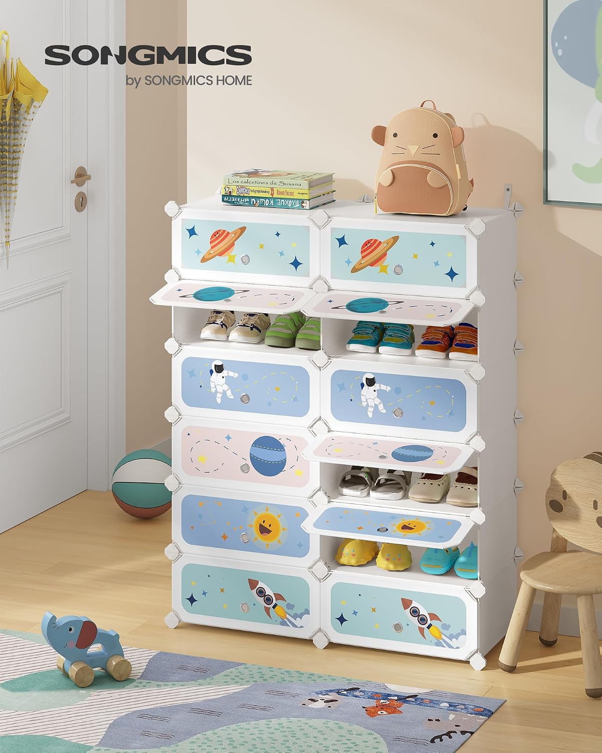 Detalle 2 de SONGMICS Scarpiera a 12 scomparti per bambini con ante e motivi stellari LPC907W01, 31 x 81 x 106 cm
