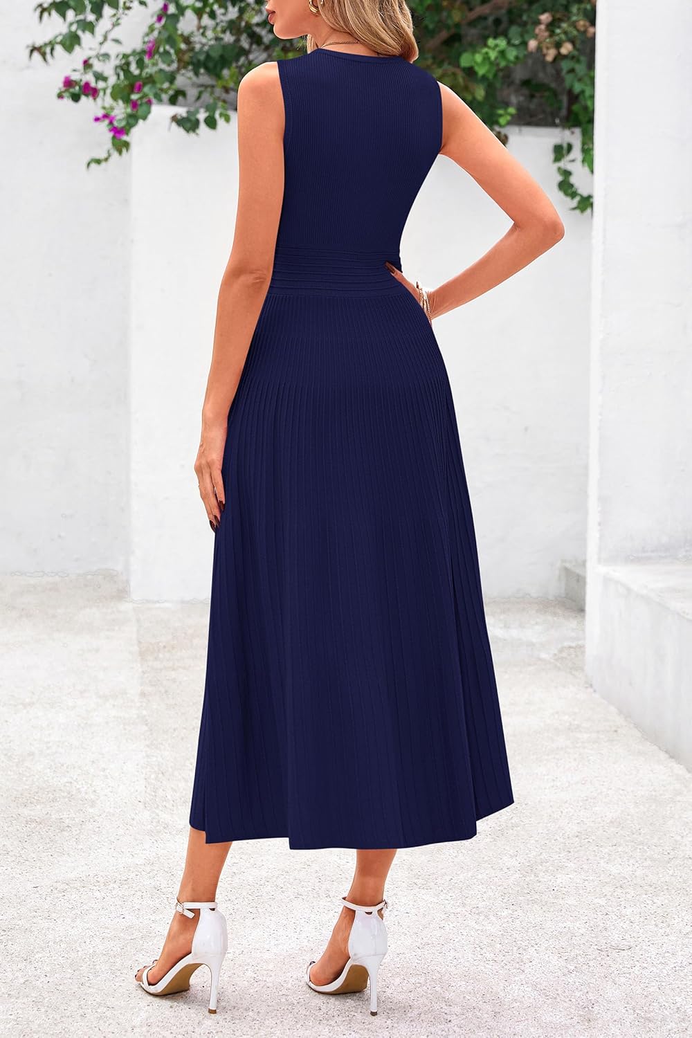 Thumbnail 1 de PRETTYGARDEN Sleeveless Pleated Midi Dress – Spring/Summer 2026