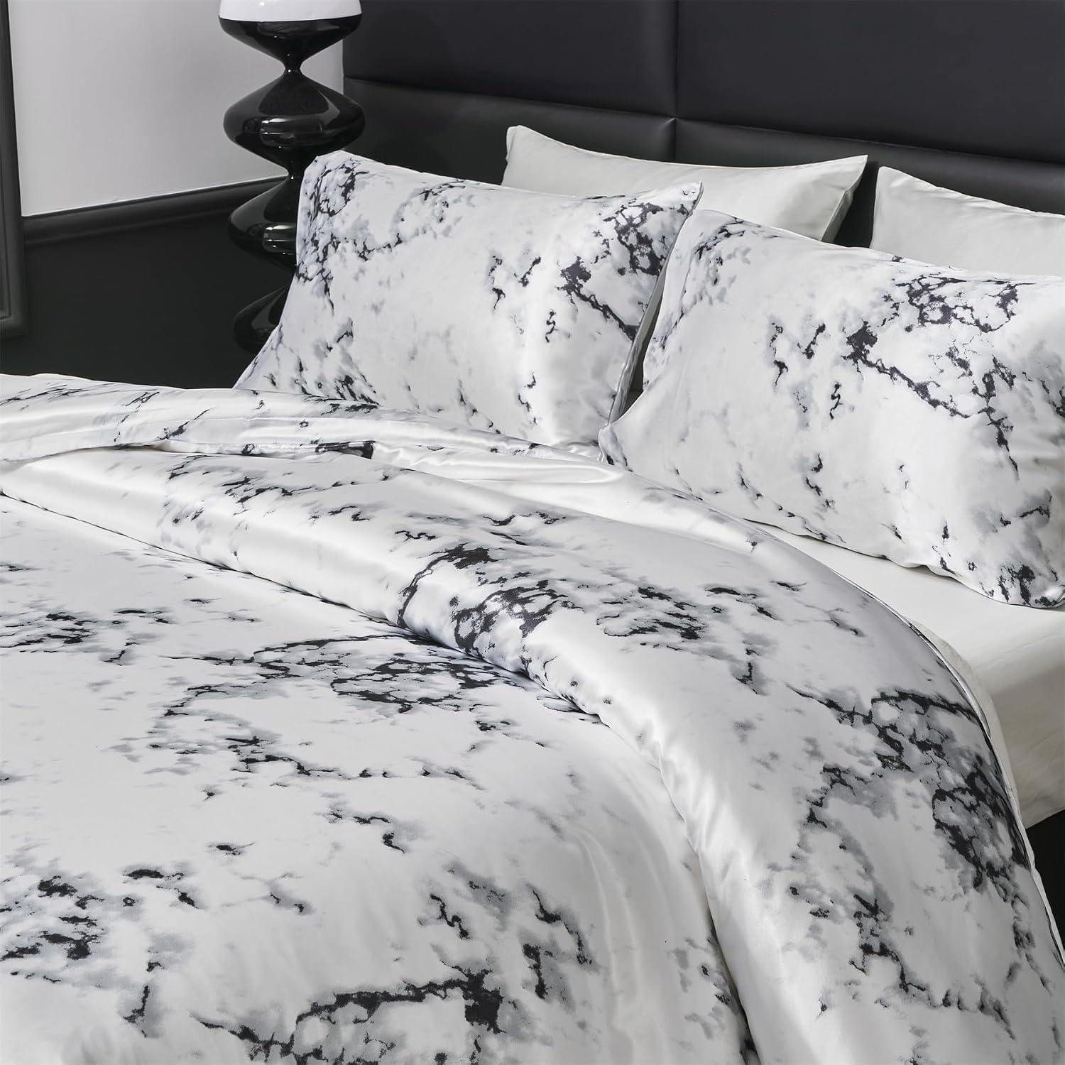 Detalle de Marmoriert Satin Bettwäsche Set 3-teilig 200x220 cm – Schwarz/Weiß, Glänzend, Reißverschluss