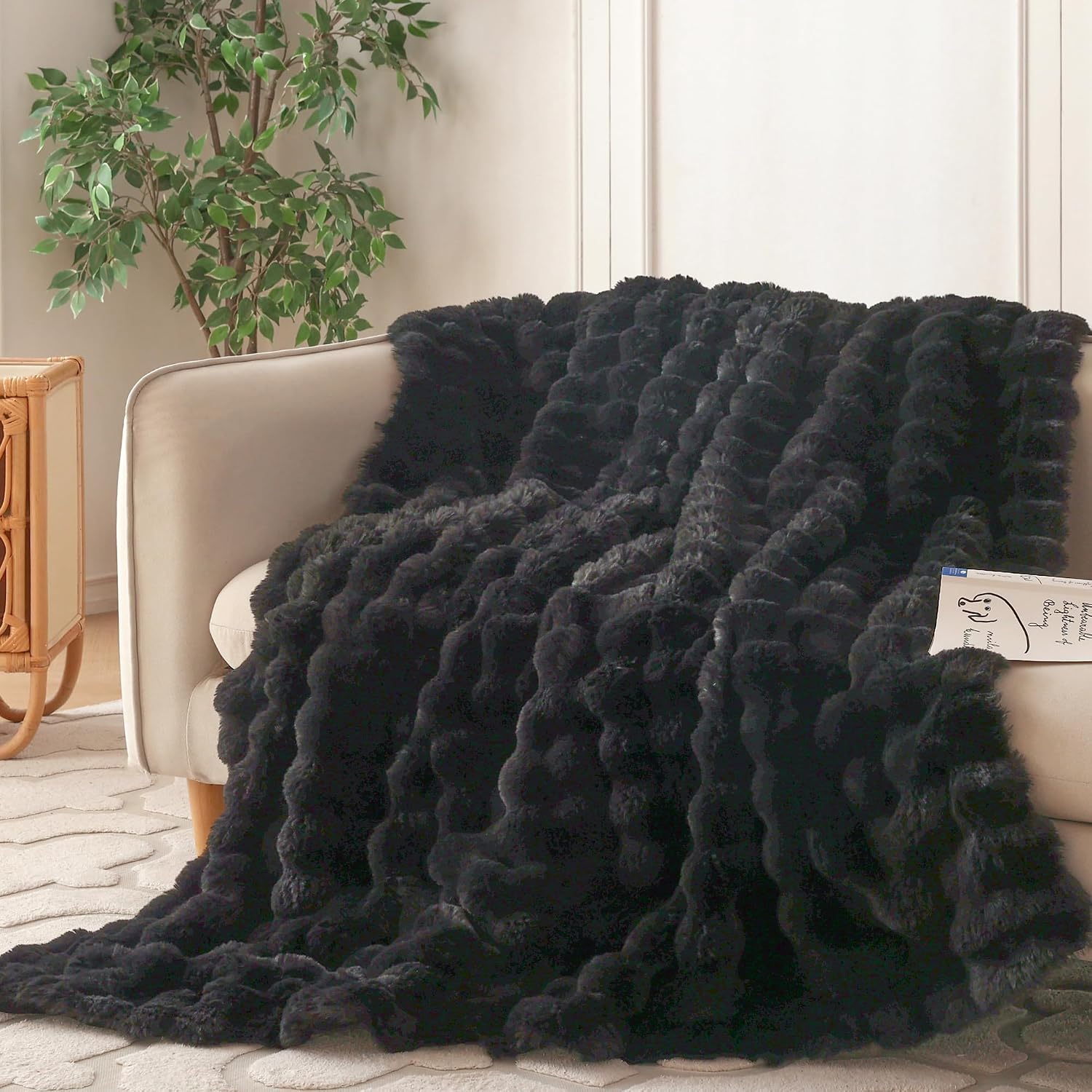 Detalle de COOVA Faux Fur Throw Blanket for Couch (50x60 Inches) in Tie Dye Pink