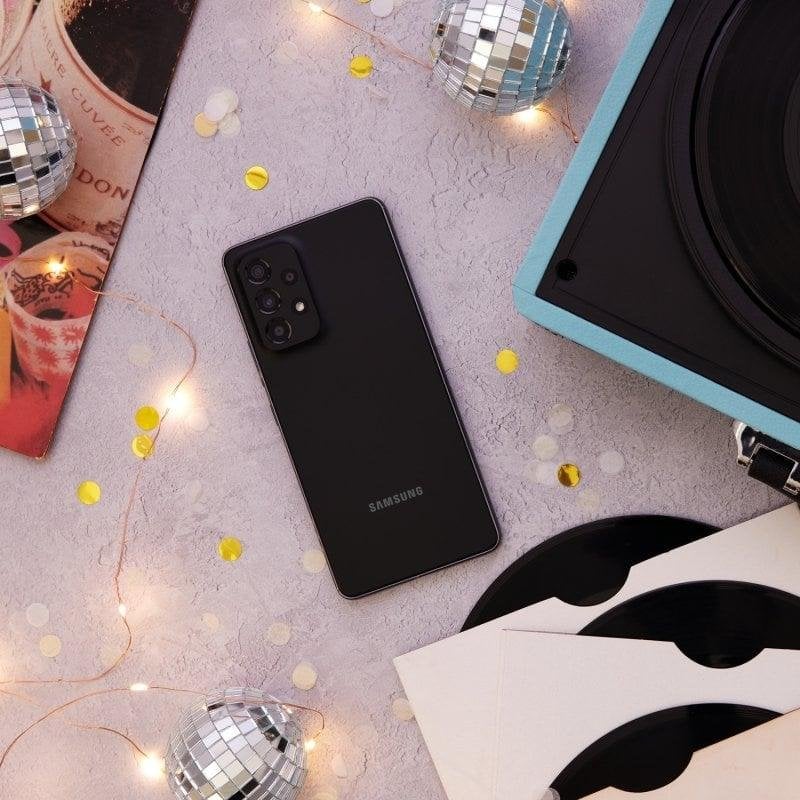 Detalle de Samsung Galaxy A53 5G 6GB/128GB, 6.5", Negro – equilibrio entre rendimiento, cámara y autonomía