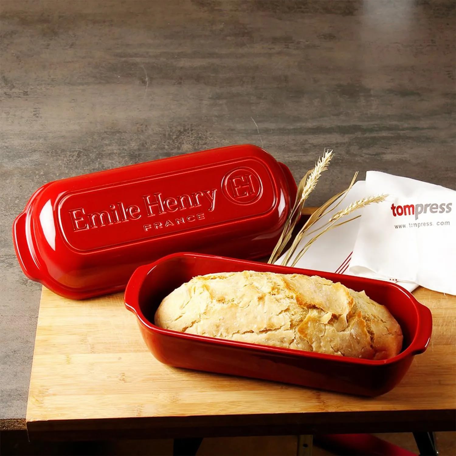 Thumbnail 1 de Emile Henry bread loaf baker 2.6L