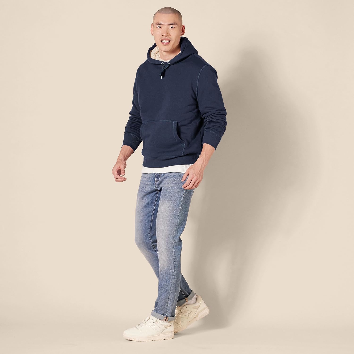 Thumbnail 4 de Amazon Essentials Men’s Sherpa-Lined Fleece Pullover Hoodie