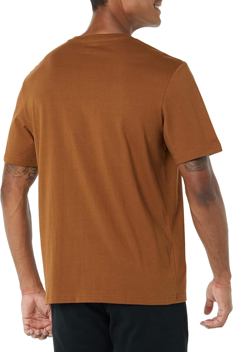Thumbnail 2 de Amazon Essentials Herren Kurzarm-V-Ausschnitt T-Shirt