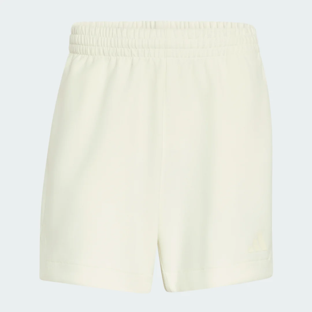 Detalle 2 de PANTALÓN CORTO SOFT LUX de Adidas – comodidad y estilo en color blanco
