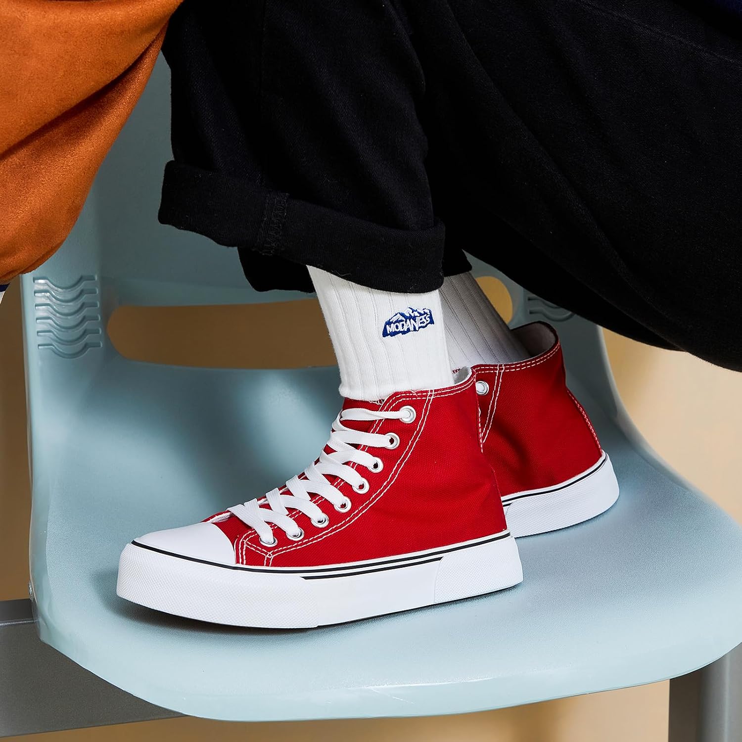 Detalle de hash bubbie High Top Canvas Sneakers with Lace-Up Fit and Rubber Sole