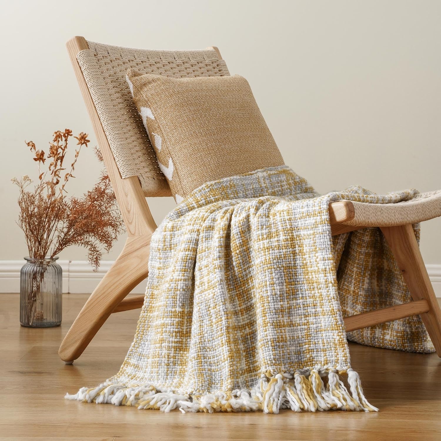 Thumbnail 6 de BATTILO HOME Yellow Throw 127x152cm