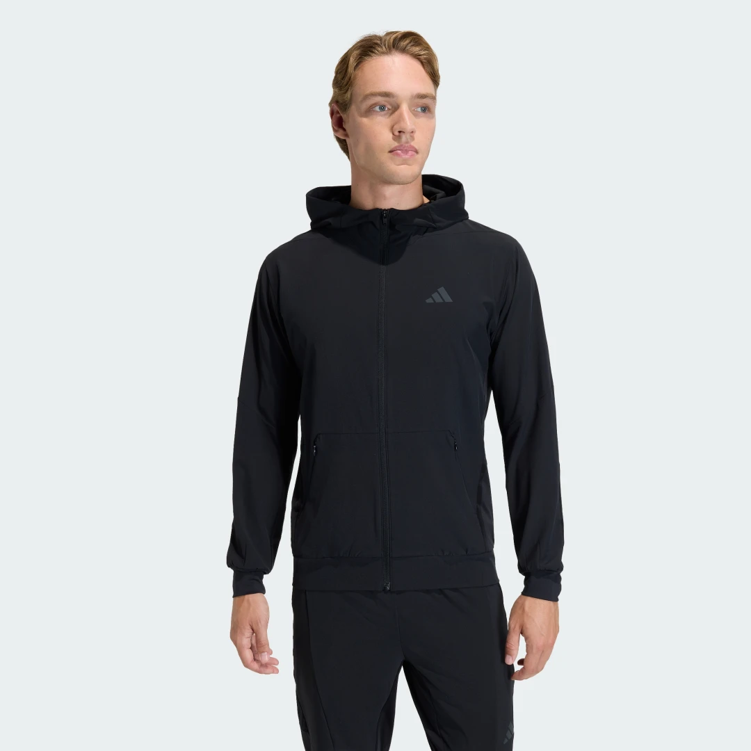 Detalle de Adidas D4T, chaqueta deportiva de entrenamiento con capucha y cremallera negra