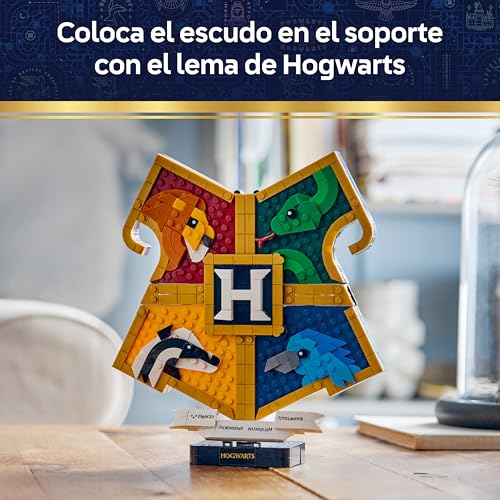 Detalle de LEGO Harry Potter Escudo de Casa de Hogwarts 76462 – Maqueta 3D y Decoración para la Habitación
