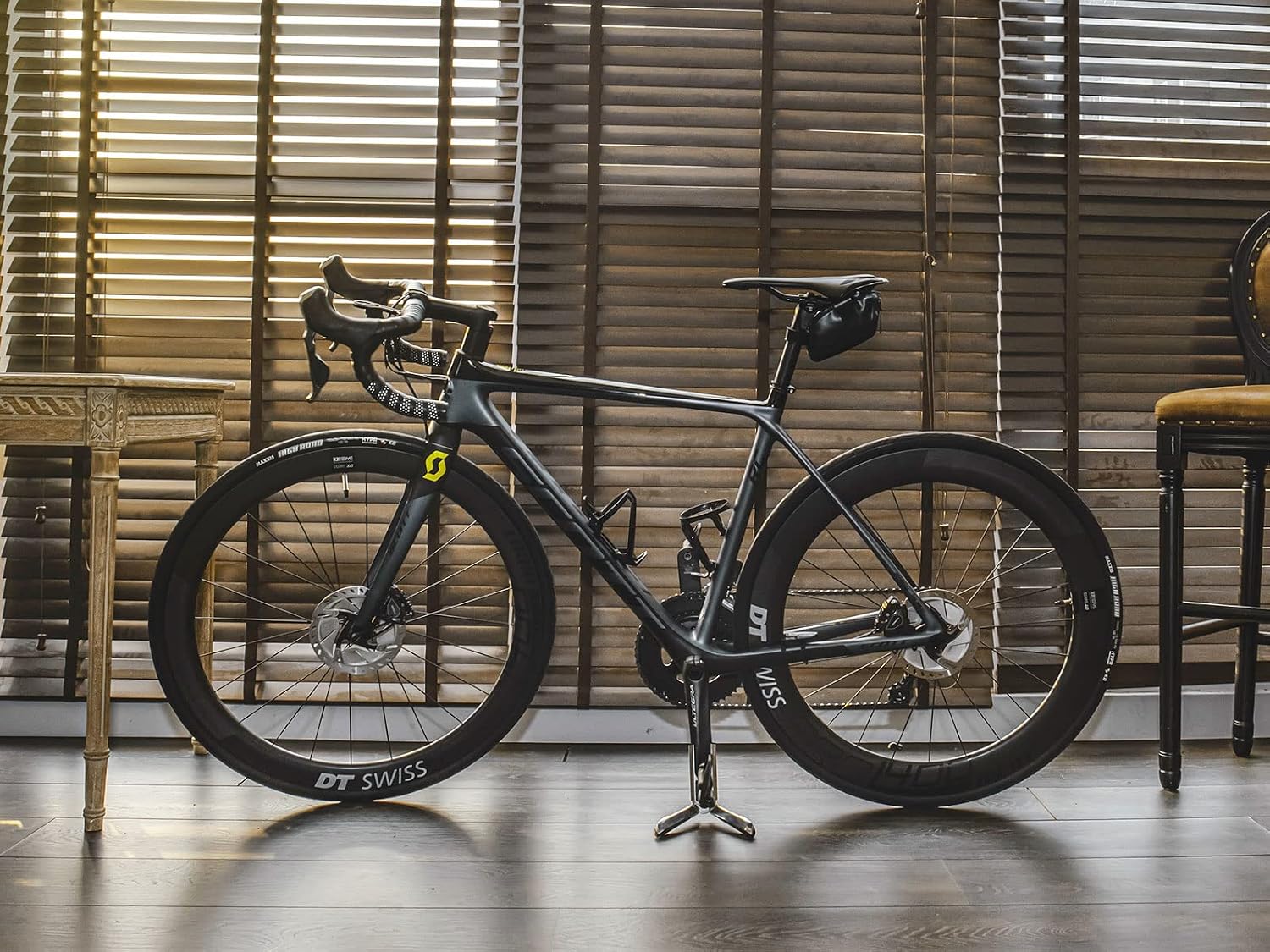 Detalle 2 de Topeak FlashStand Slim X cykelställ i aluminium, hopfällbart, 14 kg