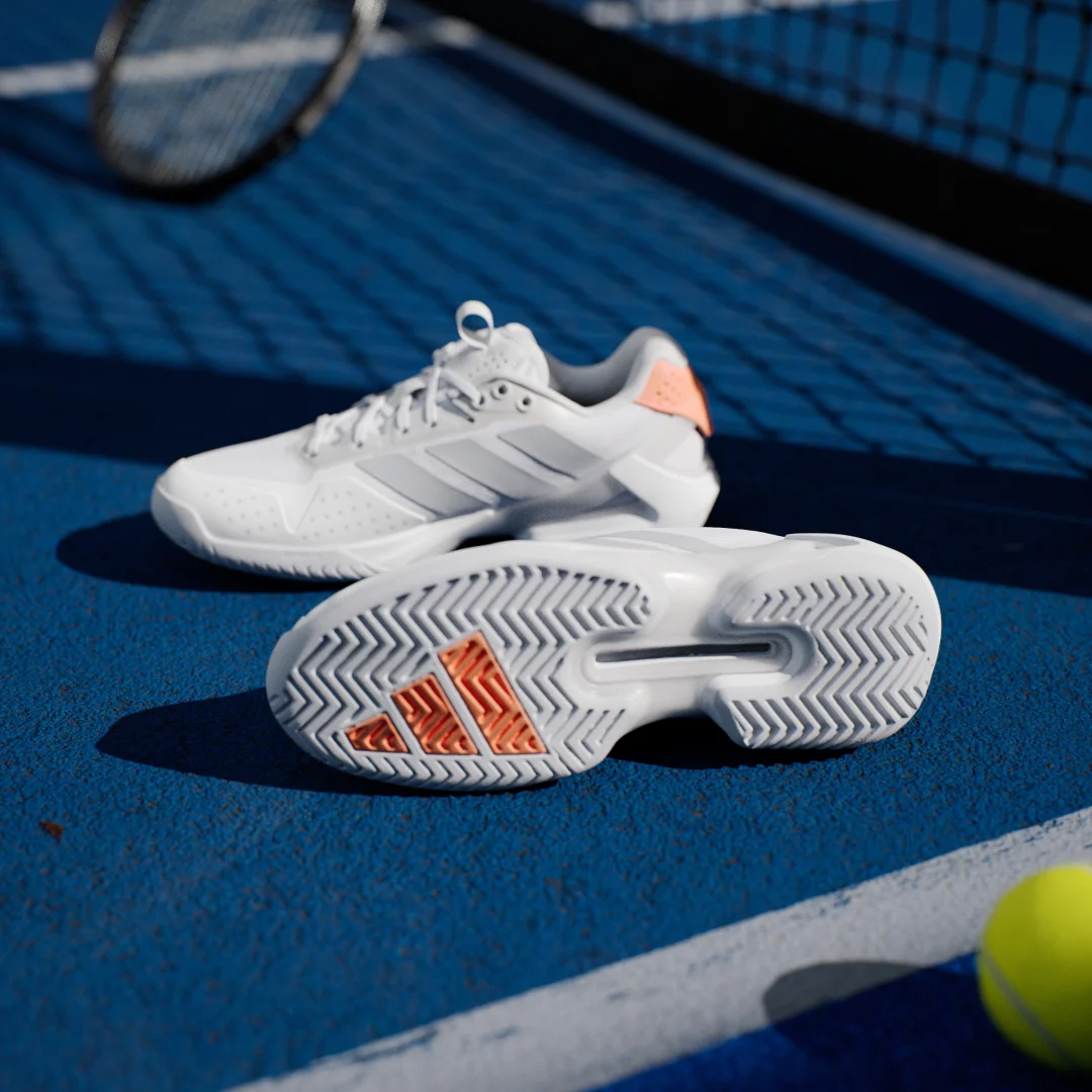 Detalle de Adizero Ubersonic 5 Tennis de Adidas — Zapatilla blanca ligera para tenis