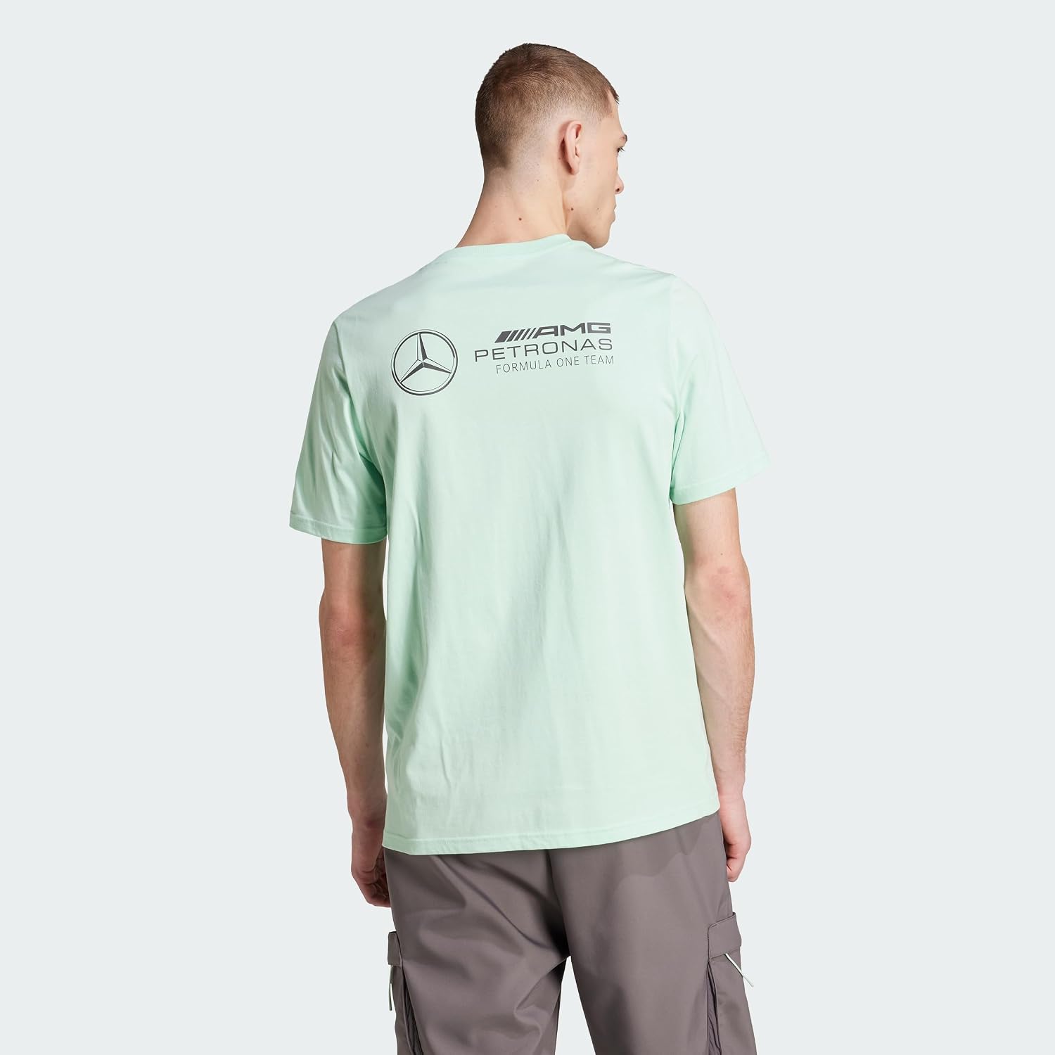 Detalle de Adidas Homme Mercedes-AMG Petronas Formula One Team Premium Woven Graphic Tee – T-shirt coton