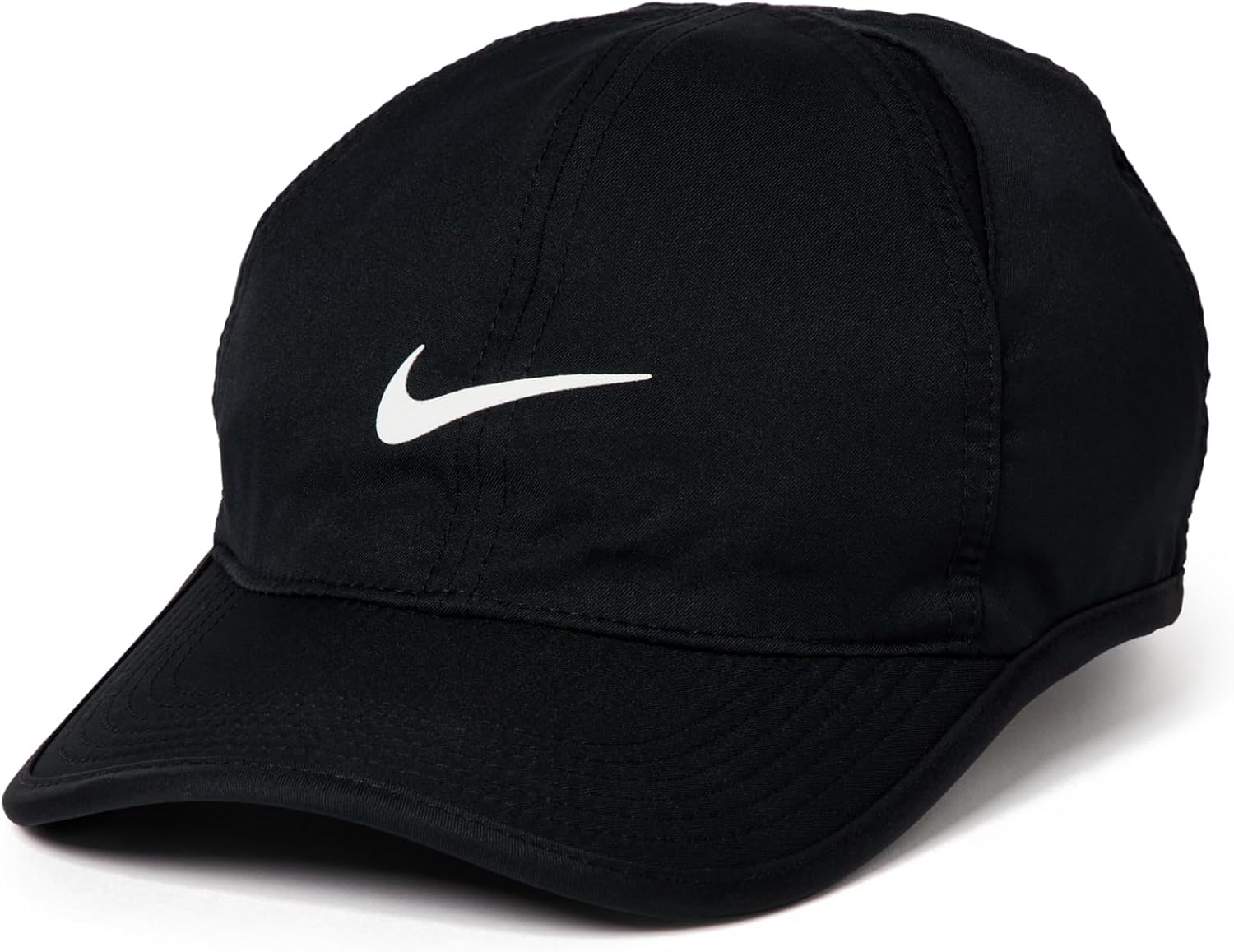 Detalle de Nike Dri-FIT Club FB5682 – czapka z daszkiem Featherlight, 100% poliester