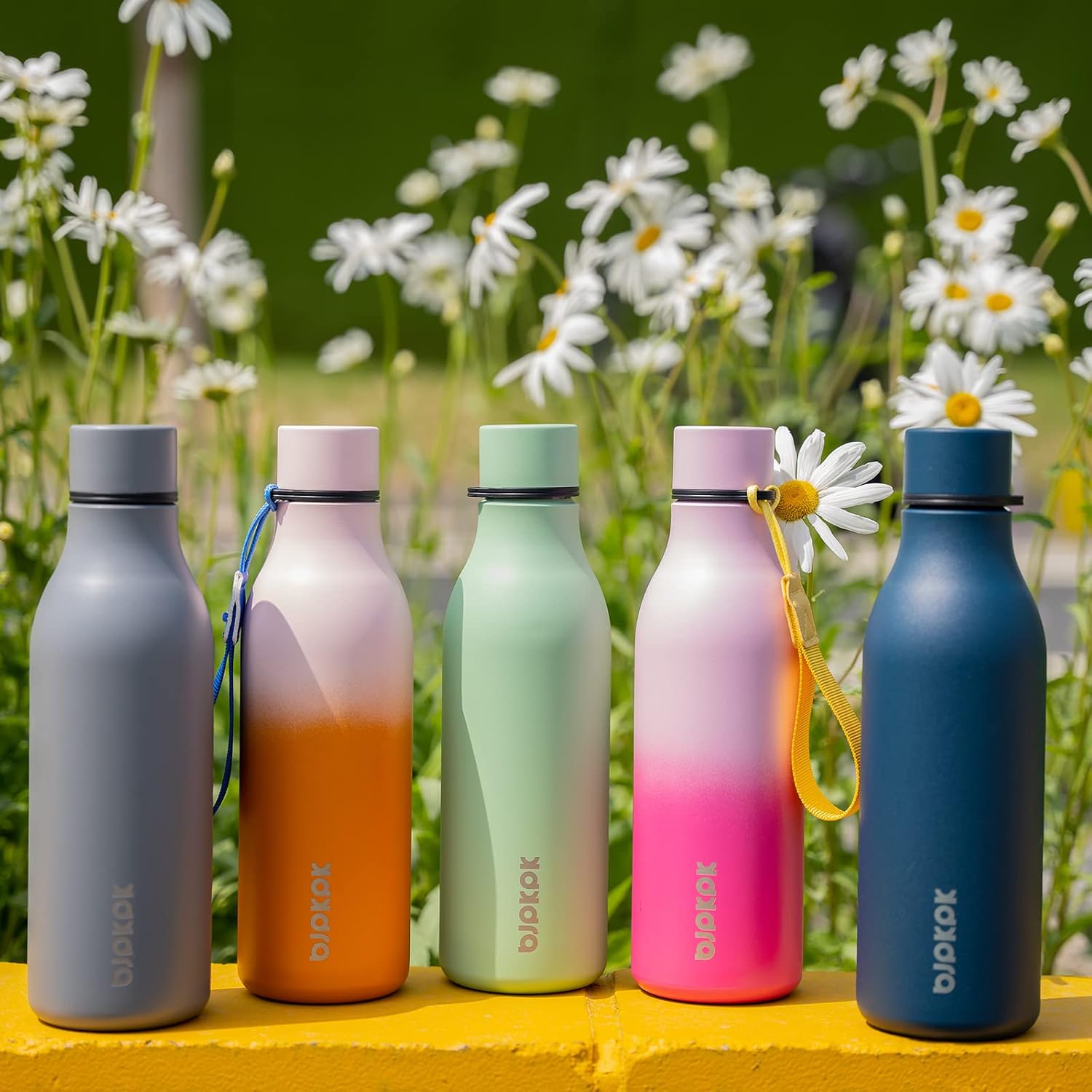 Detalle 2 de BJPKPK insulated water bottle, 18 oz