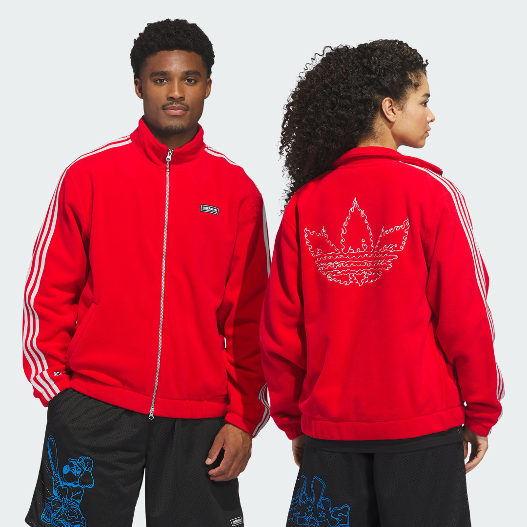 Detalle de Sudadera Skateboarding x Kogancult SuperFire de Adidas (Rojo) – para stamped skate y estilo urbano