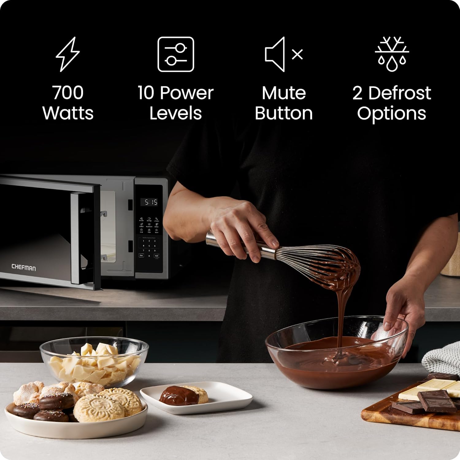 Thumbnail 1 de Chefman Compact Countertop Microwave Oven 0.7 Cu. Ft., 700W