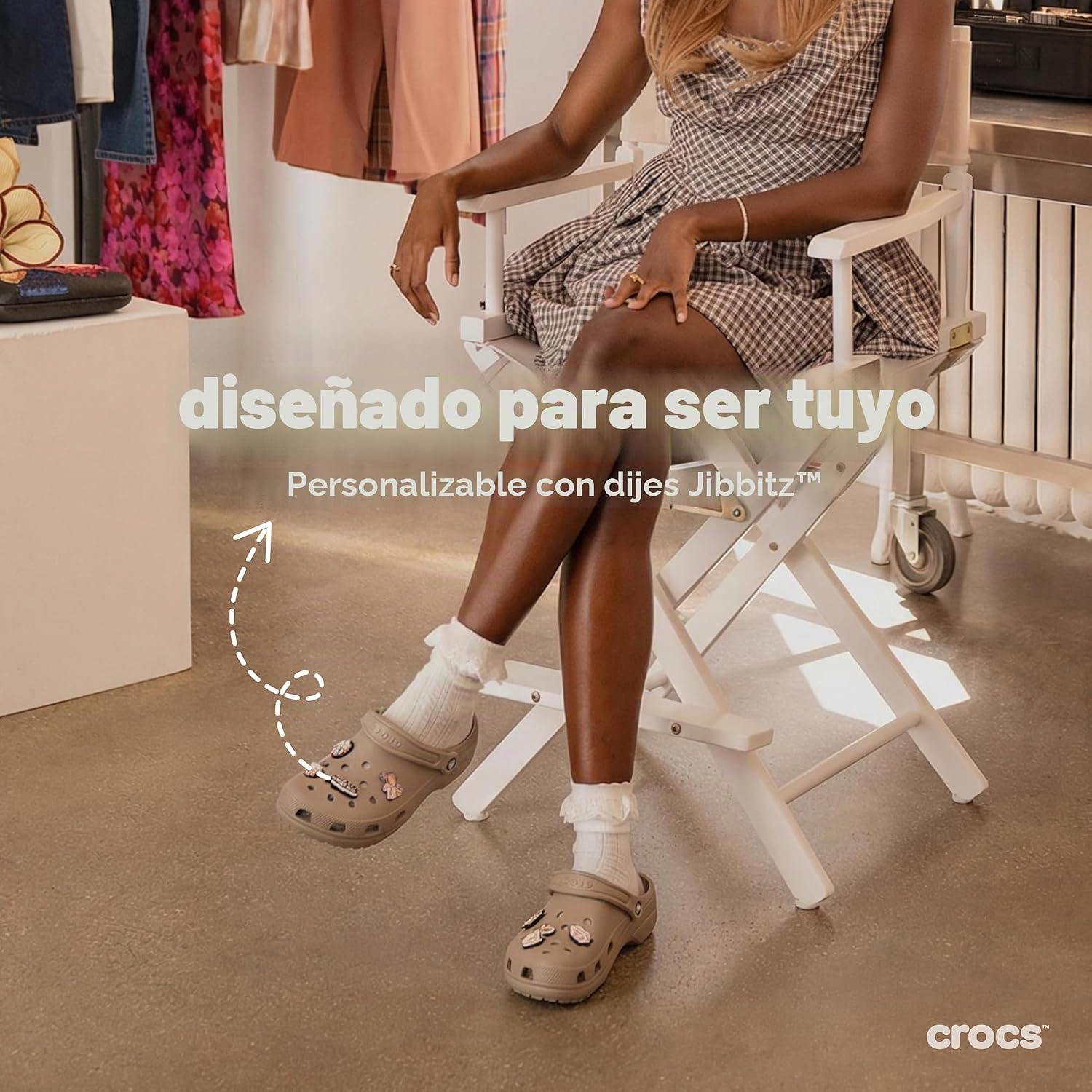 Detalle 2 de Crocs Classic Clog 39-40 EU Latte