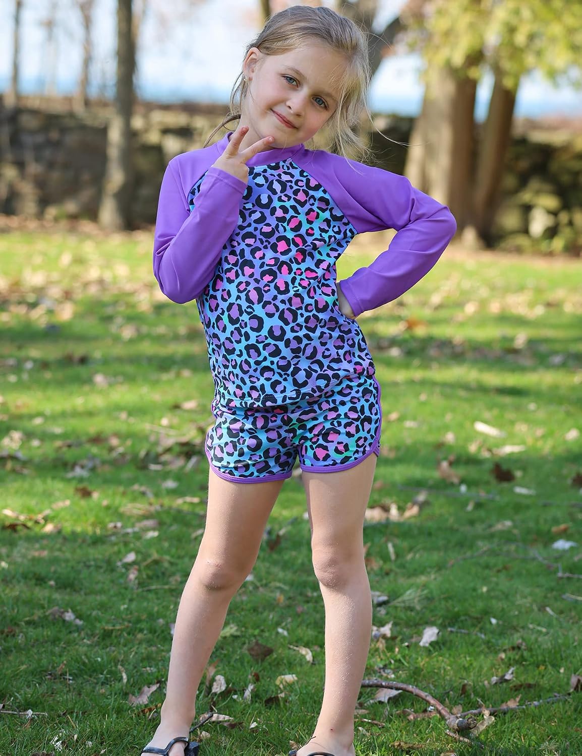 Detalle de TUONROAD Girls 2-Piece Rash Guard Swimsuit (Long Sleeve Tankini) for Ages 4–10
