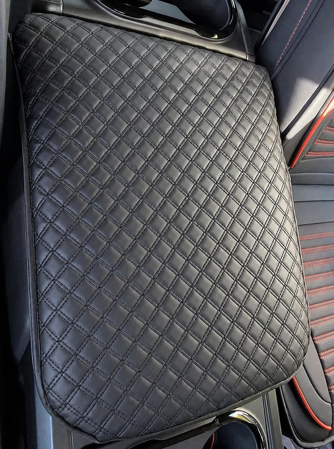 Detalle de It's Us Center Console Armrest Cover, PU Leather