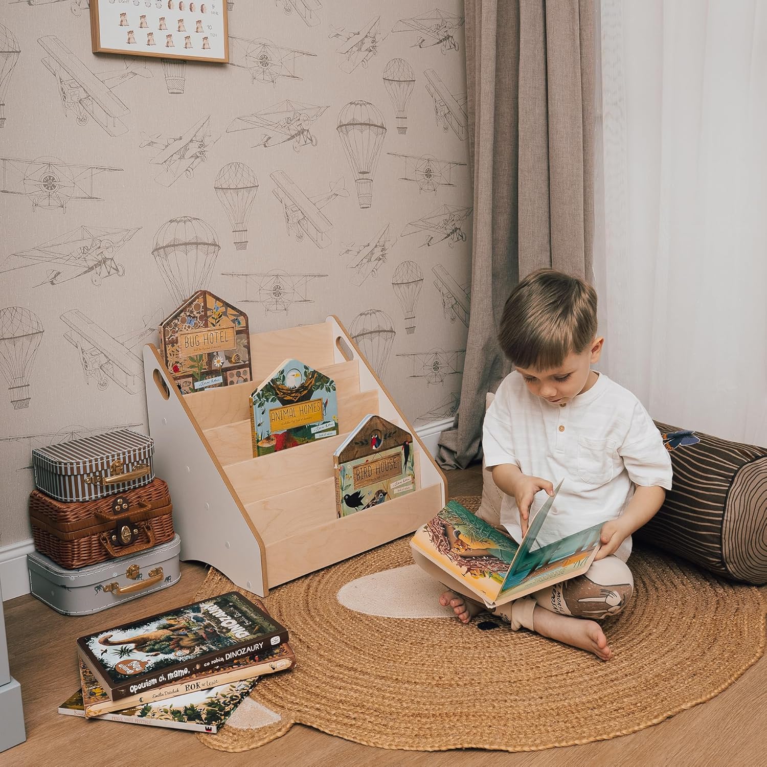 Detalle de MAMOI Bücherregal für Kinder – praktischer Aufbewahrungszauber im Montessori-Design