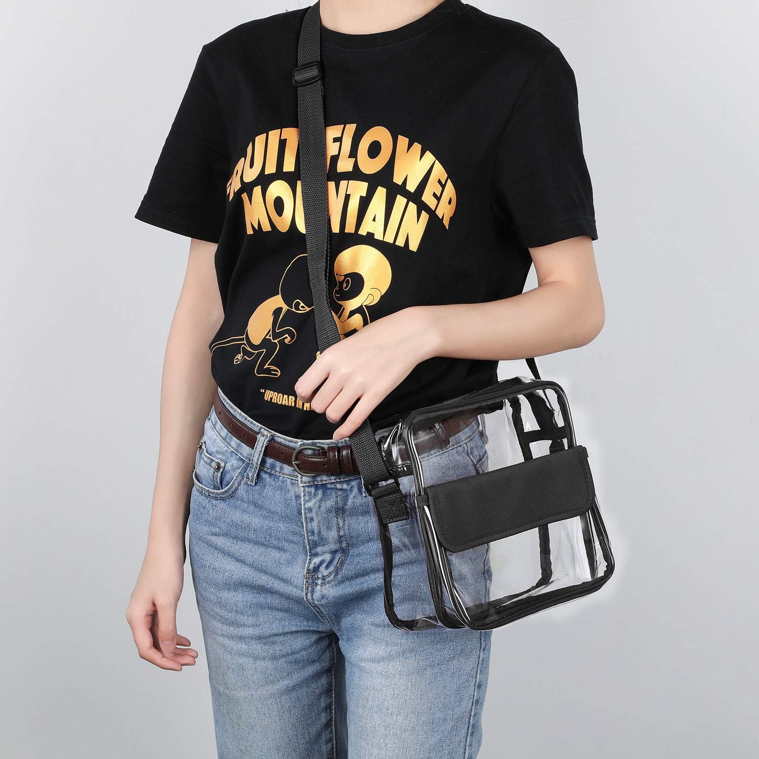 Detalle de Transparent crossbody bag for stadium use
