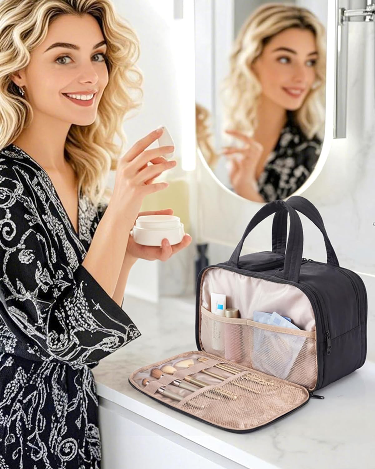 Detalle 2 de BAGSMART Travel Puffy Large Toiletry Bag