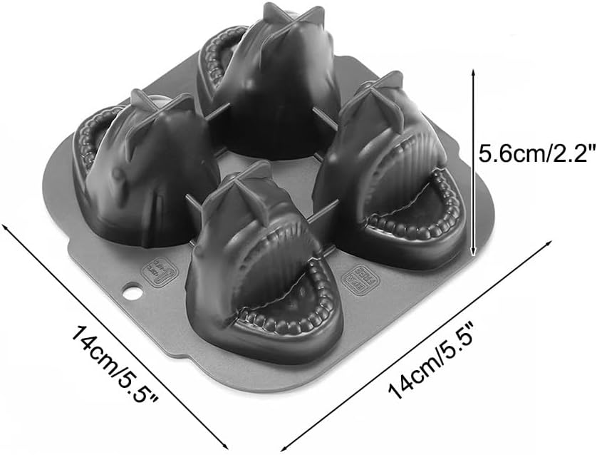 Detalle 2 de Ice Cube Mold: Sharks & Penguins Freezer Mould with Lid – Silicone Fun for Drinks