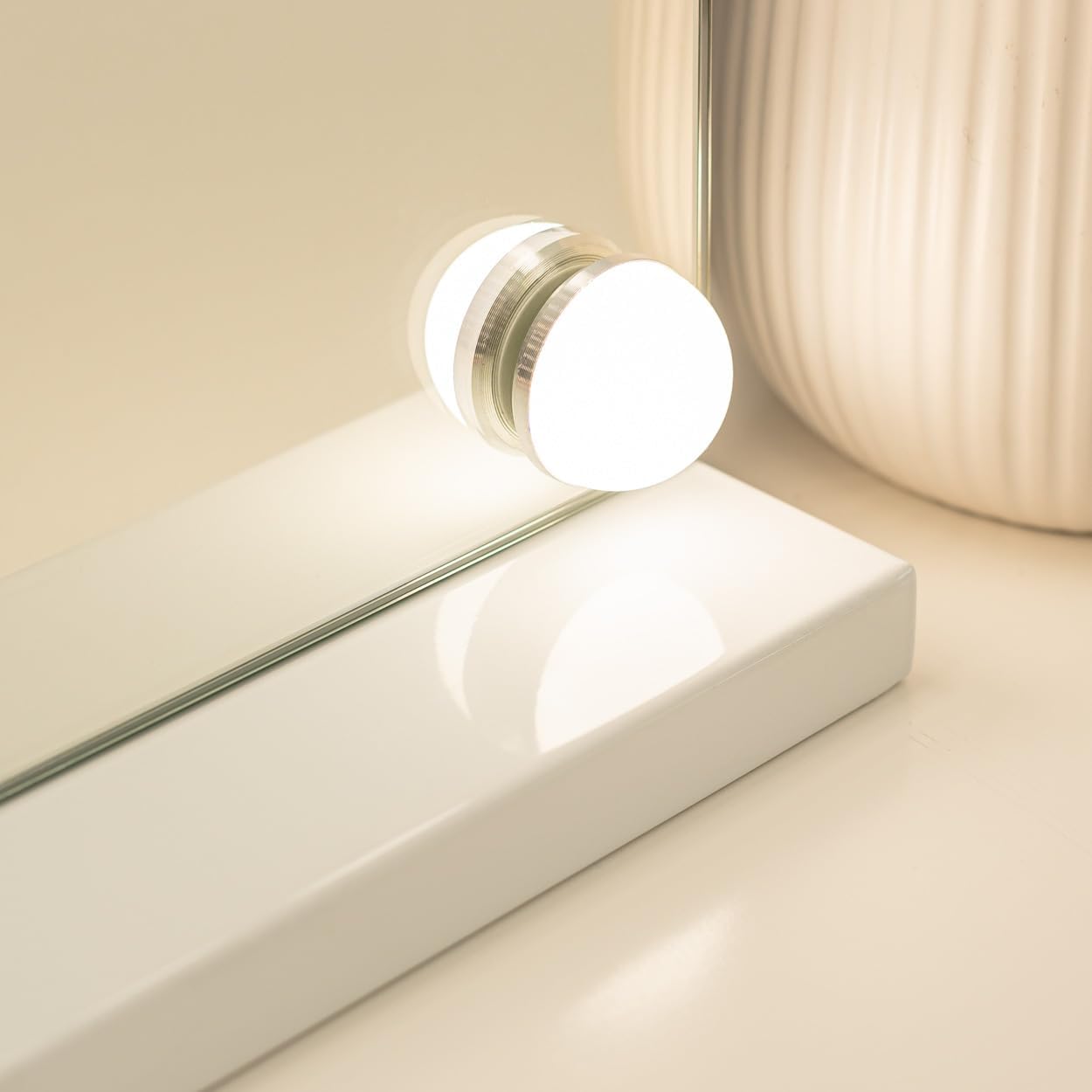Thumbnail 4 de Flamingueo Miroir Coiffeuse avec Bande LED – 15 LEDs, 3 modes d’éclairage, contrôle tactile