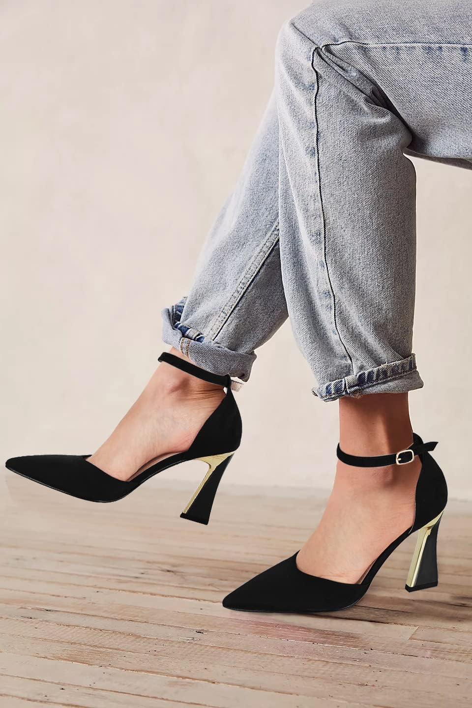 Detalle 2 de Juliet Holy Women's Pumps with Buckle Ankle Strap