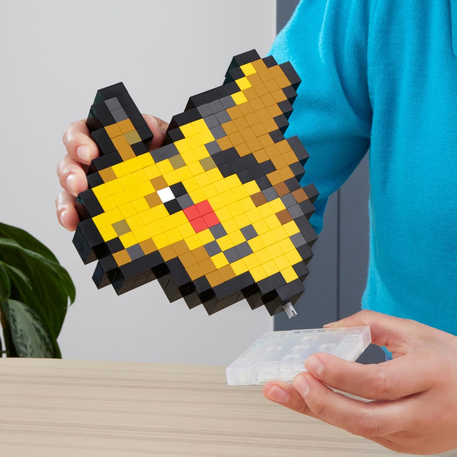 Thumbnail 4 de Mega Pokémon Pixel Art Pikachu 🧩, 400 Bloques de Construcción