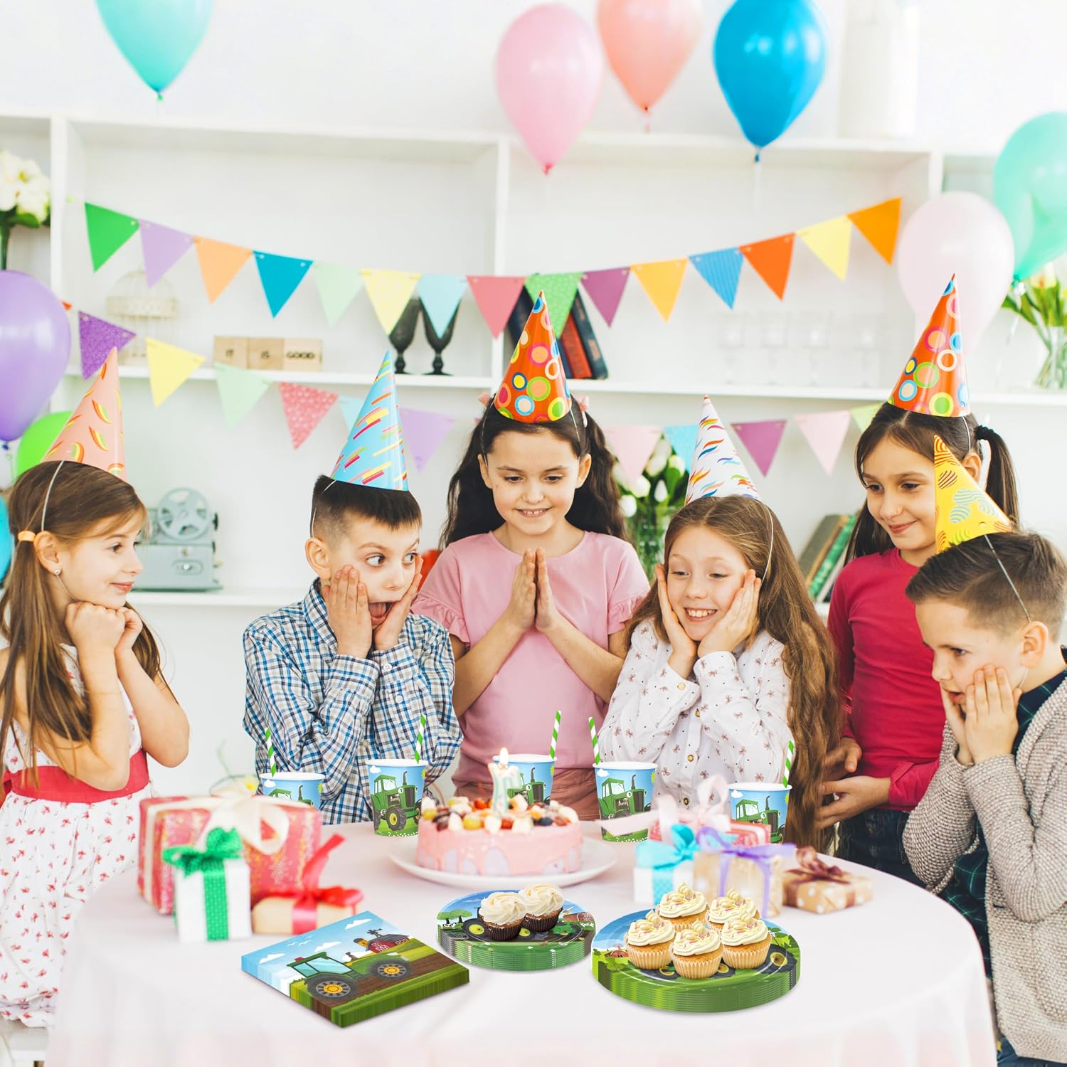 Detalle de BuyCard Traktor Partyzubehör Set – 60 Teile für Geburtstag mit Traktor-Design