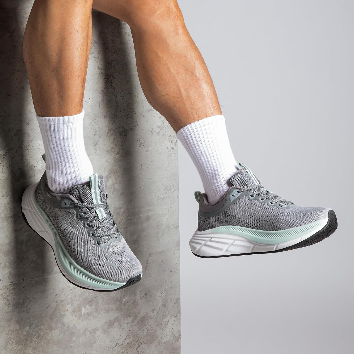 Detalle 2 de NORTIV 8 ActiveBreeze Men's Walking Shoes with EVA Cushioning and Mesh