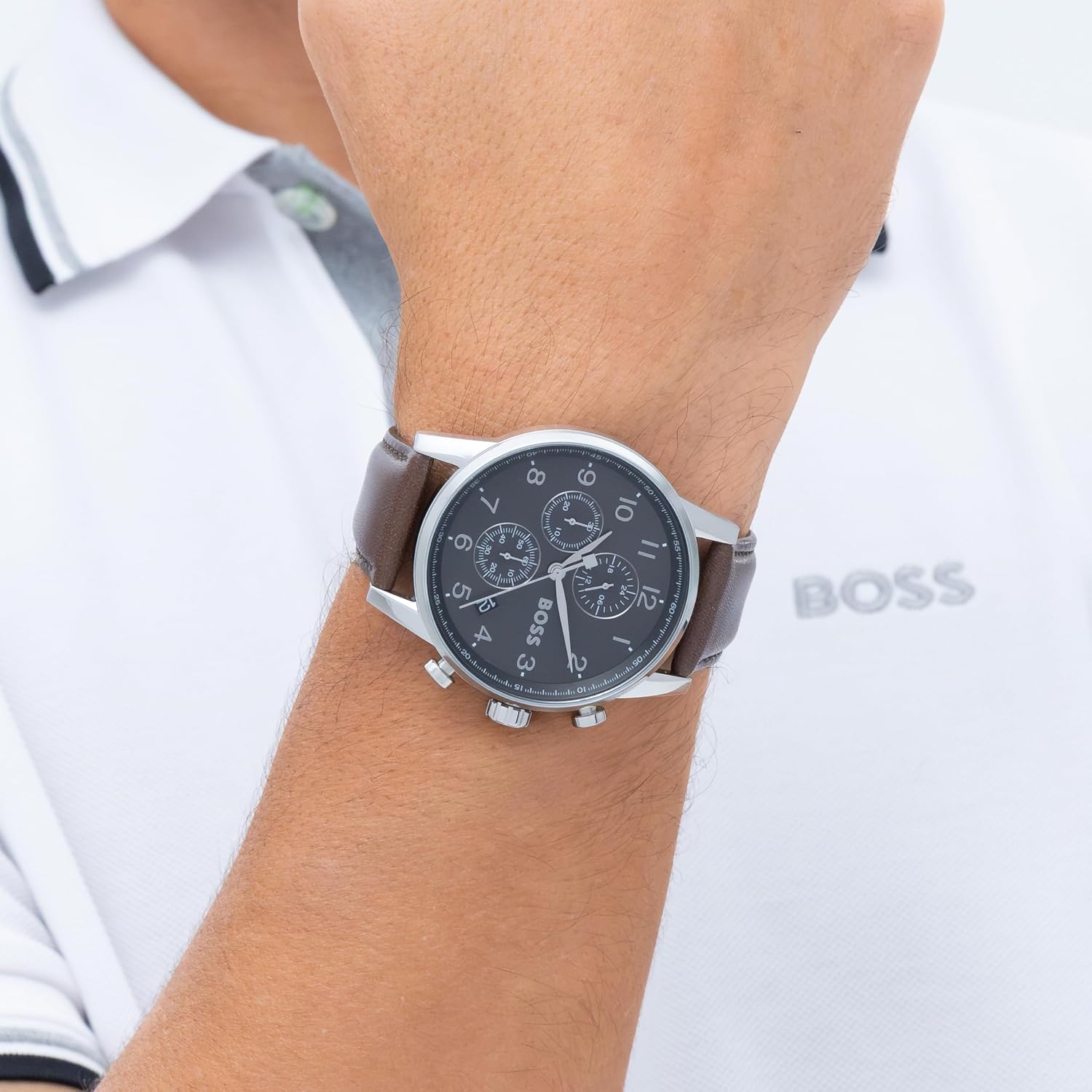 Detalle de BOSS Chronograph Quarz Herrenuhr Navigator – Gehäuse 44 mm, Datum, 5 ATM