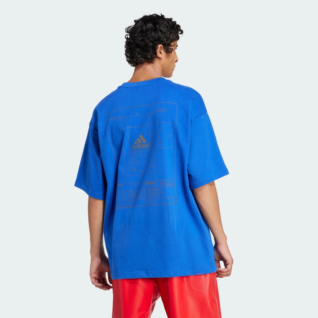 Detalle 2 de Camiseta EQT Graphic 1 de Adidas – versión azul, para uso diario con estilo