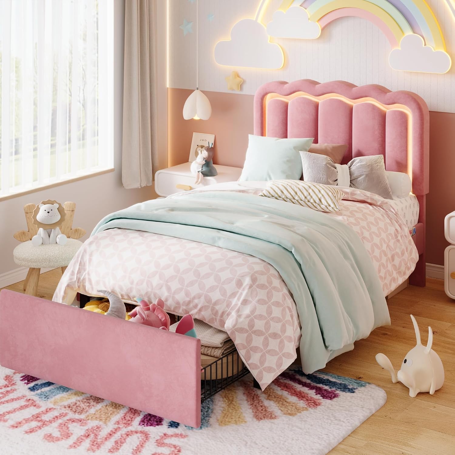 Detalle de SHA CERLIN Twin Bed Frame
