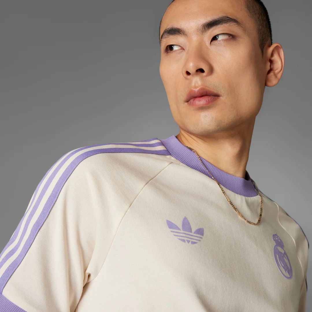 Detalle de Camiseta Adicolor Classics Real Madrid 3 bandas de Adidas