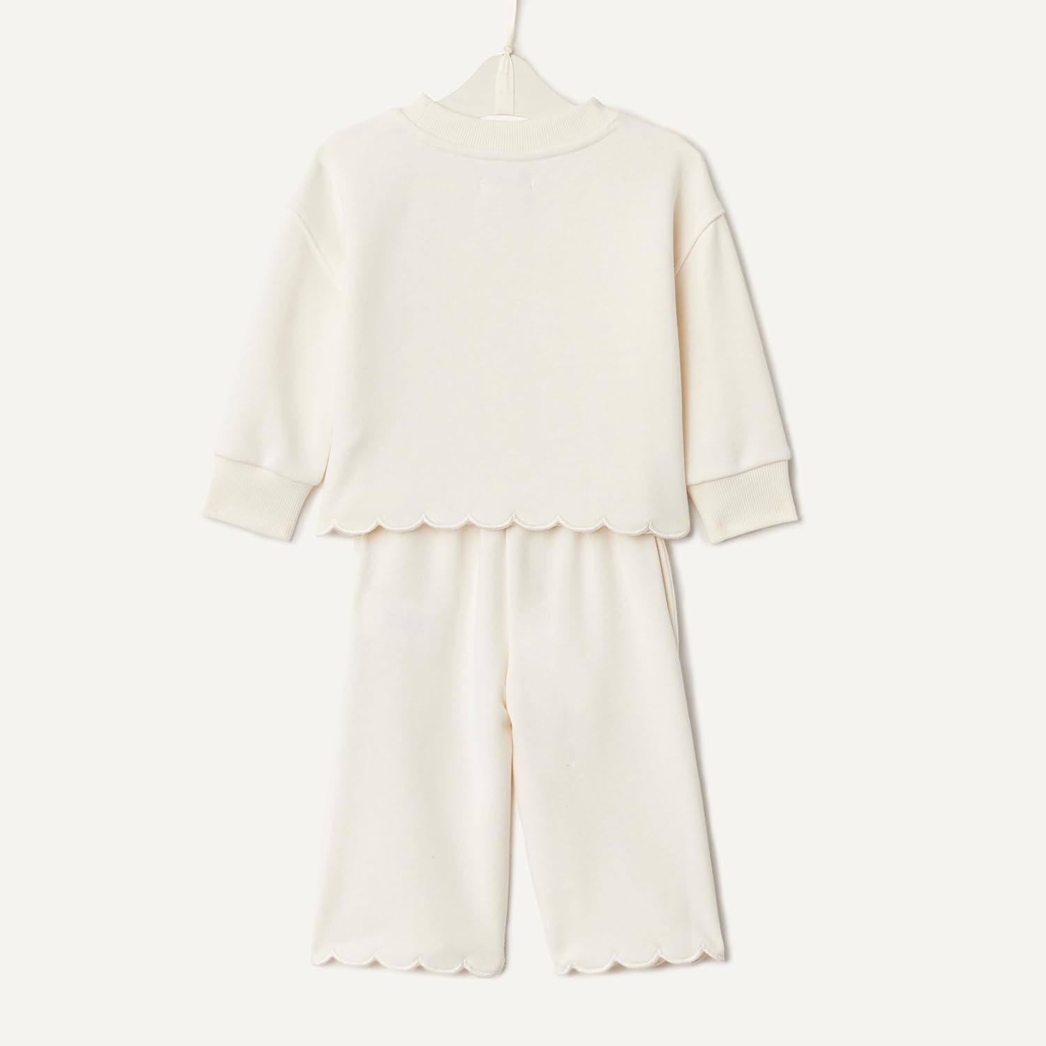 Thumbnail 5 de Set Amazon Essentials x Sofia Grainge in spugna: pantaloni e top con fit rilassato per bimba e bambina