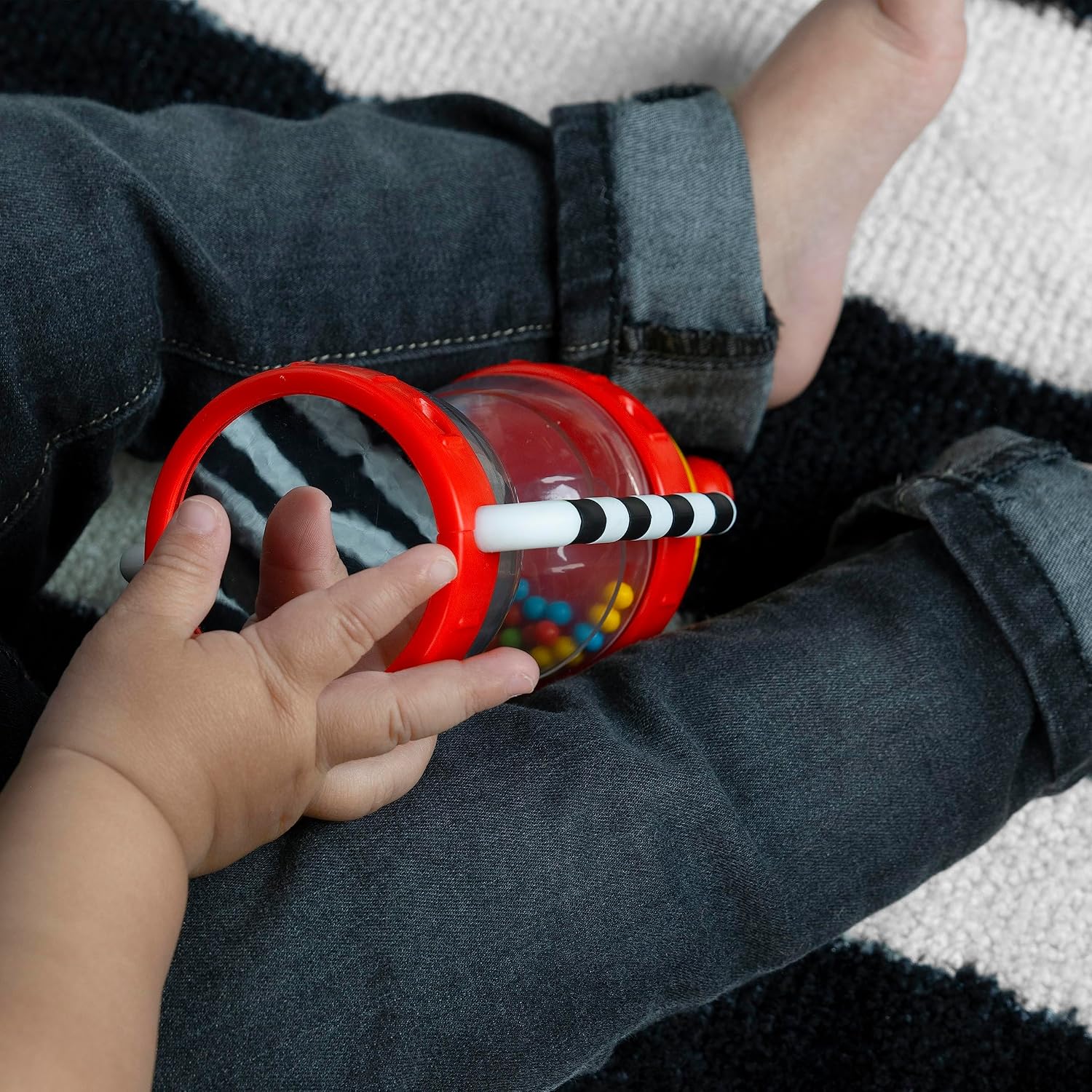 Detalle de Baby Einstein Cal's Sensory Shake-up – grzechotka sensoryczna dla niemowląt