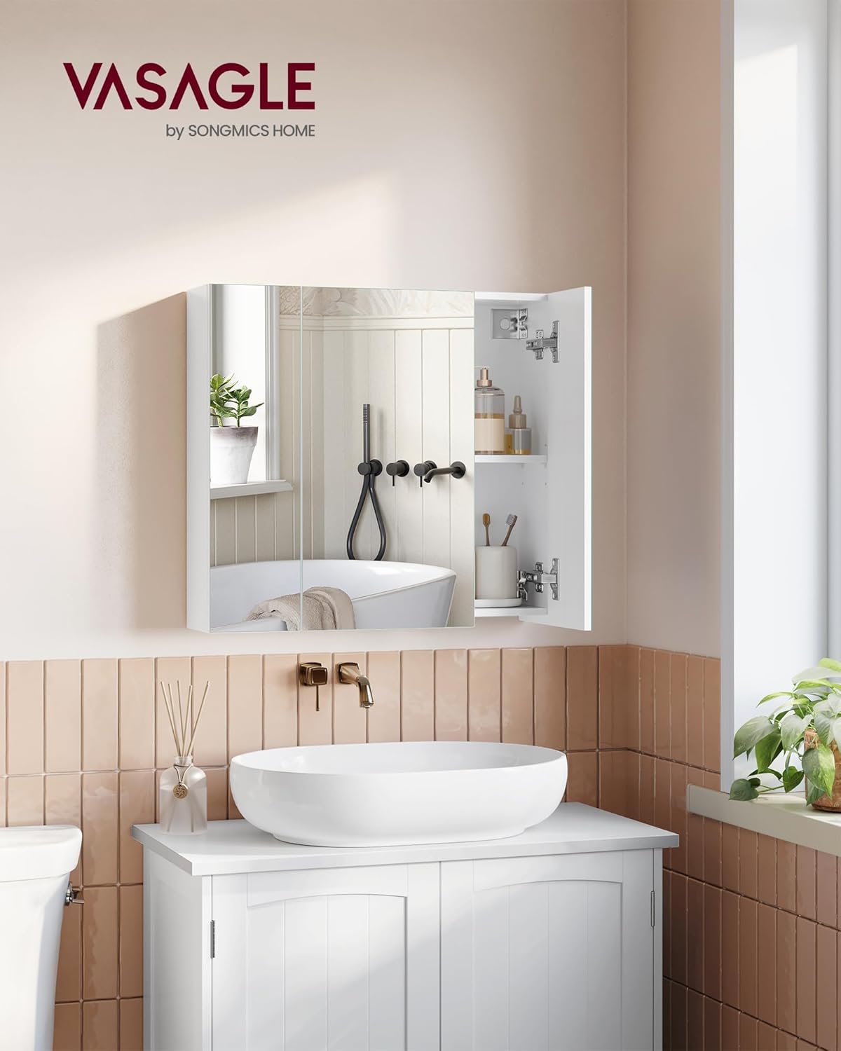 Detalle 2 de VASAGLE KAILYN BBK22WT Armadietto a specchio da parete per bagno bianco 15 x 60 x 55 cm