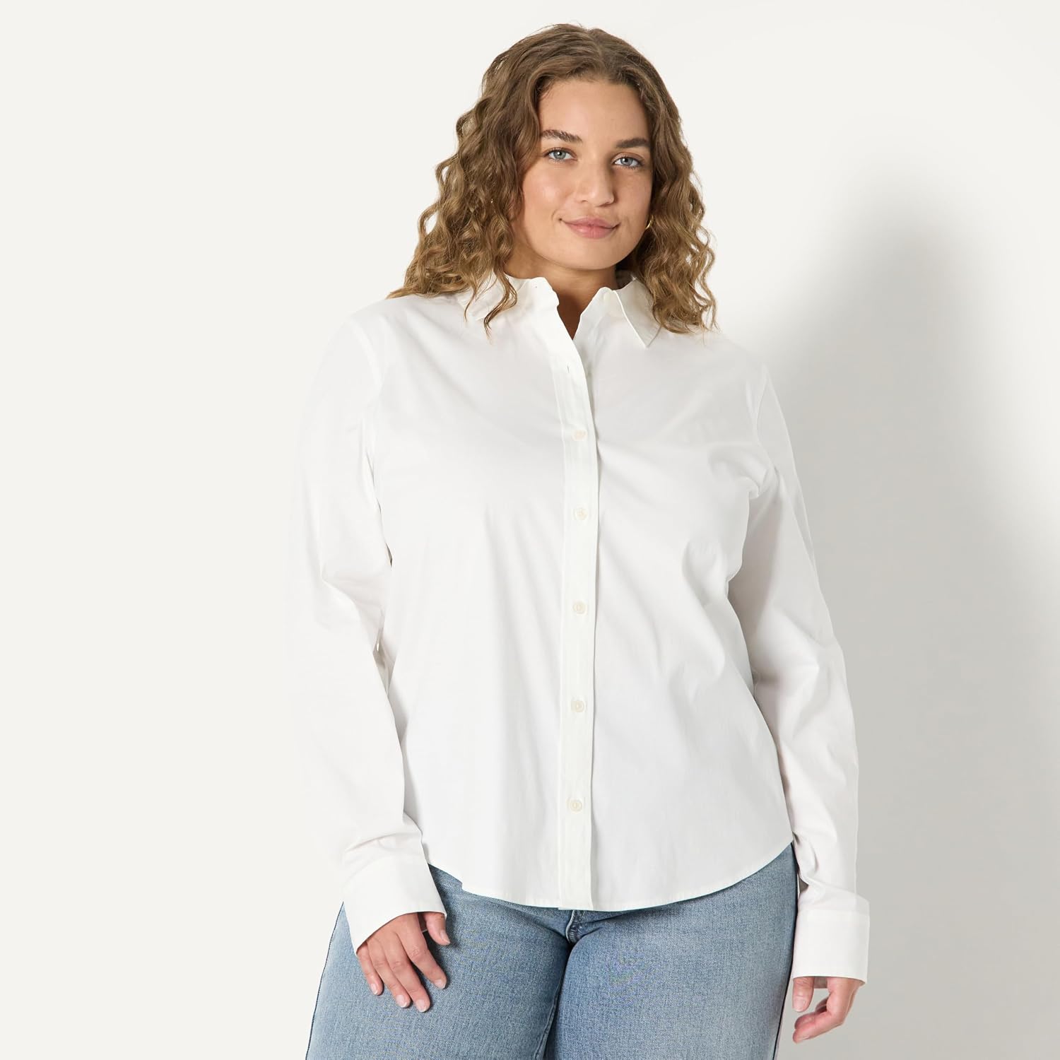 Detalle de Amazon Essentials Damen Regular-Fit Stretch-Popeline-Hemd mit Knöpfen