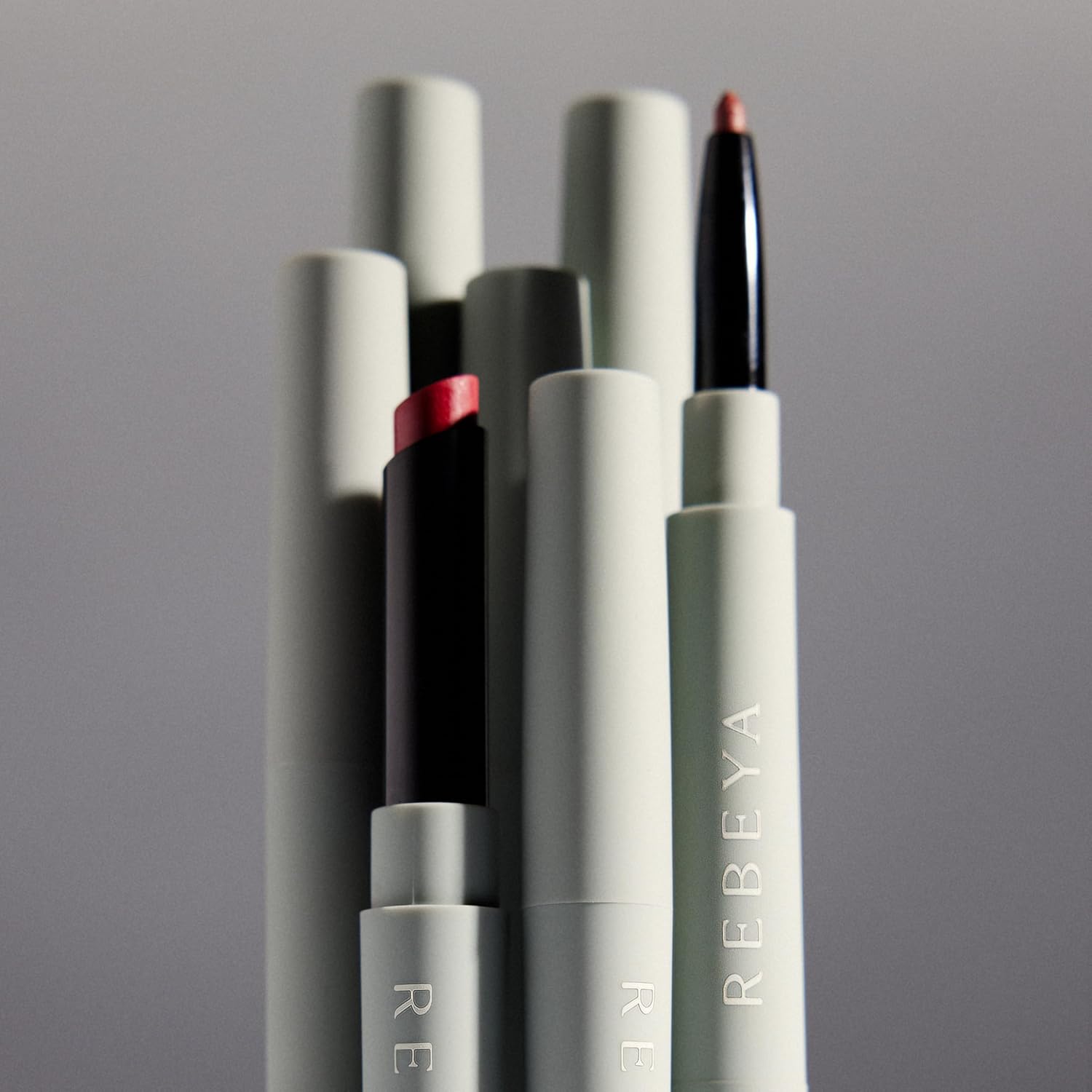 Thumbnail 6 de REBEYA CANTO LIBRE – Double Lip Liner Rosso 02: contorno e rossetto in 1 passa